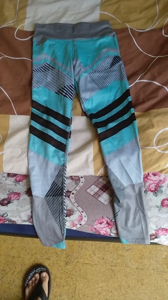 UShape | Geometrical Printed Leggings photo review